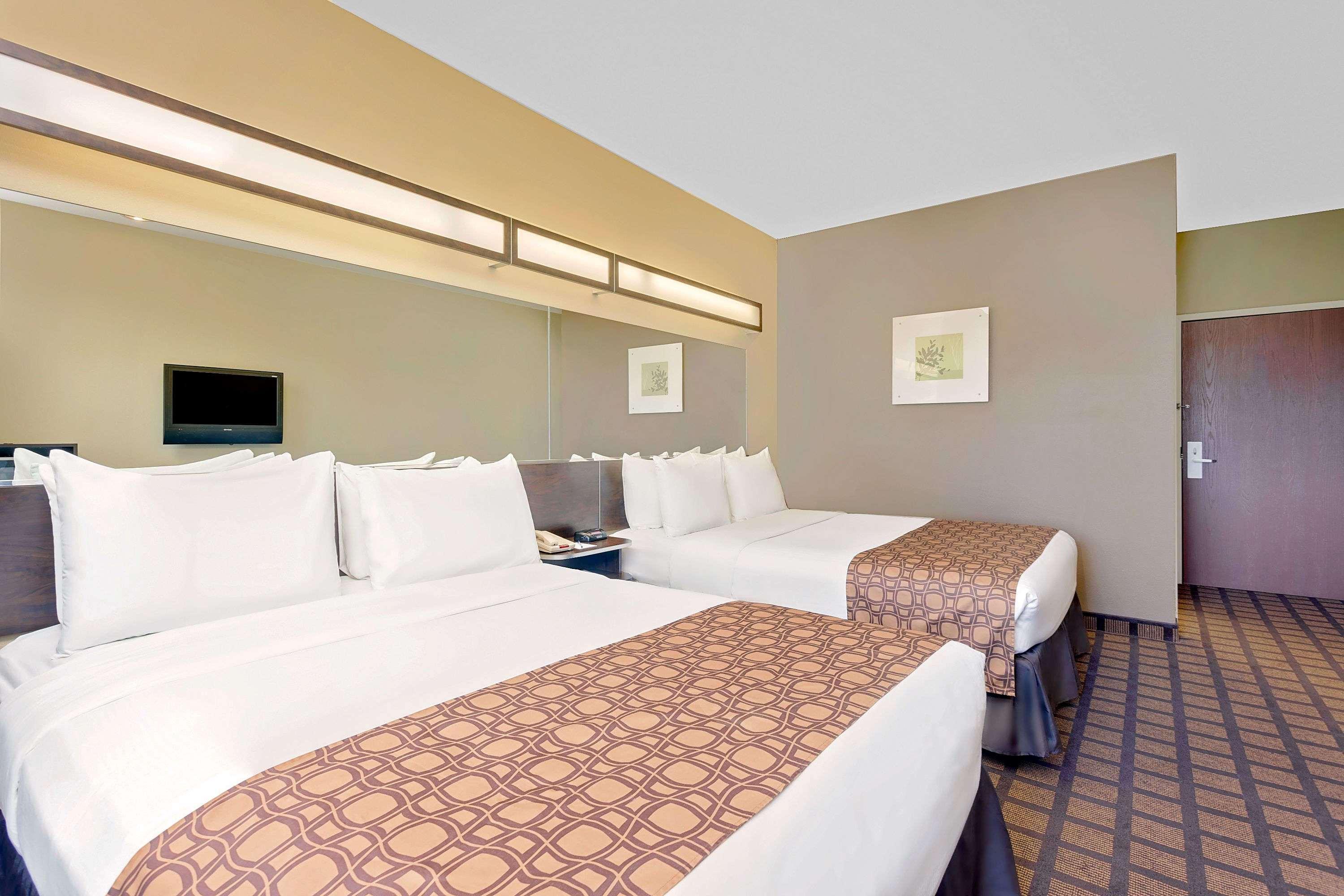Microtel By Wyndham Perry National Fairground Area I-75 Экстерьер фото