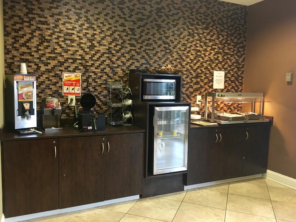Microtel By Wyndham Perry National Fairground Area I-75 Экстерьер фото